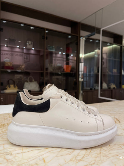 Tênis Alexander McQueen Oversized Branco