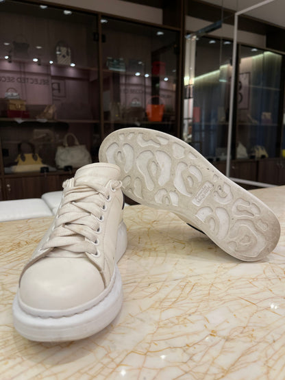 Tênis Alexander McQueen Oversized Branco