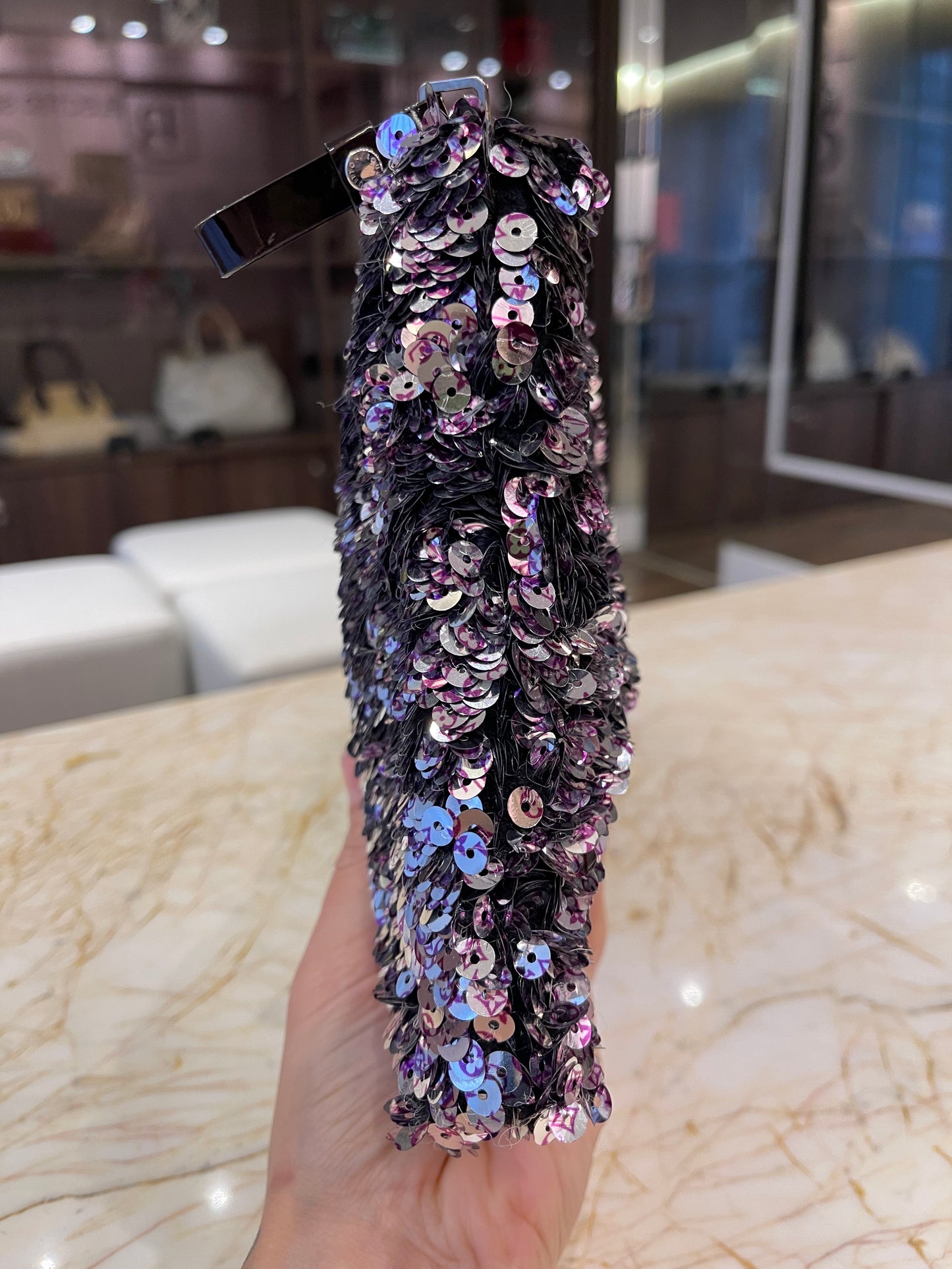 Clutch Louis Vuitton Rococo Paetê Edição Limitada