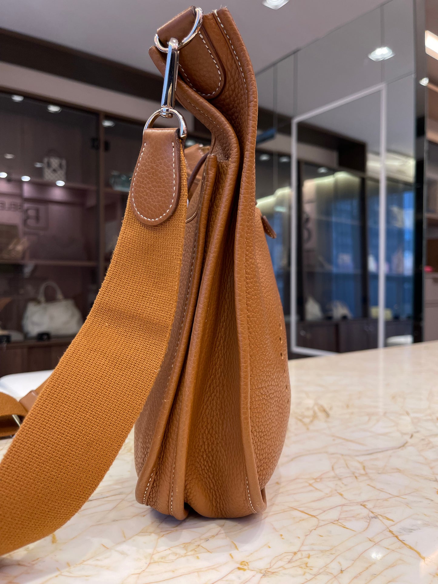Hermes Evelyne Clemence 29 Caramelo