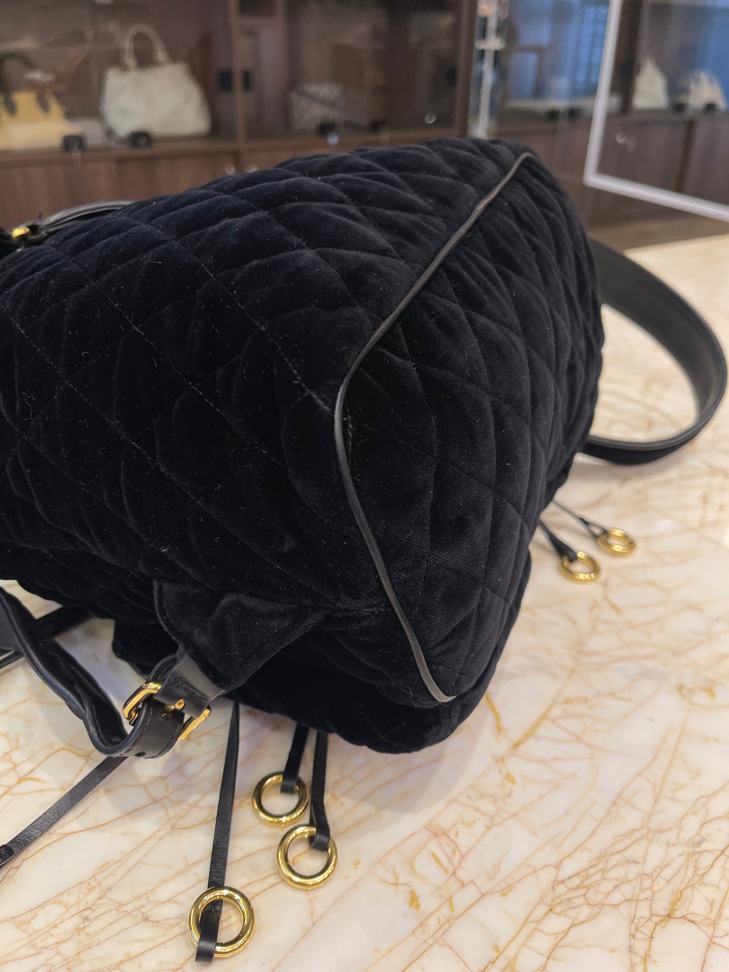 Mochila Prada Cousaire Velvet Preto