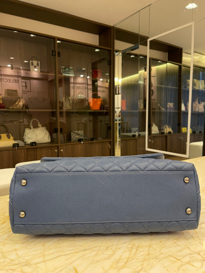 Chanel Coco Top Handle Média em Couro Caviar Azul