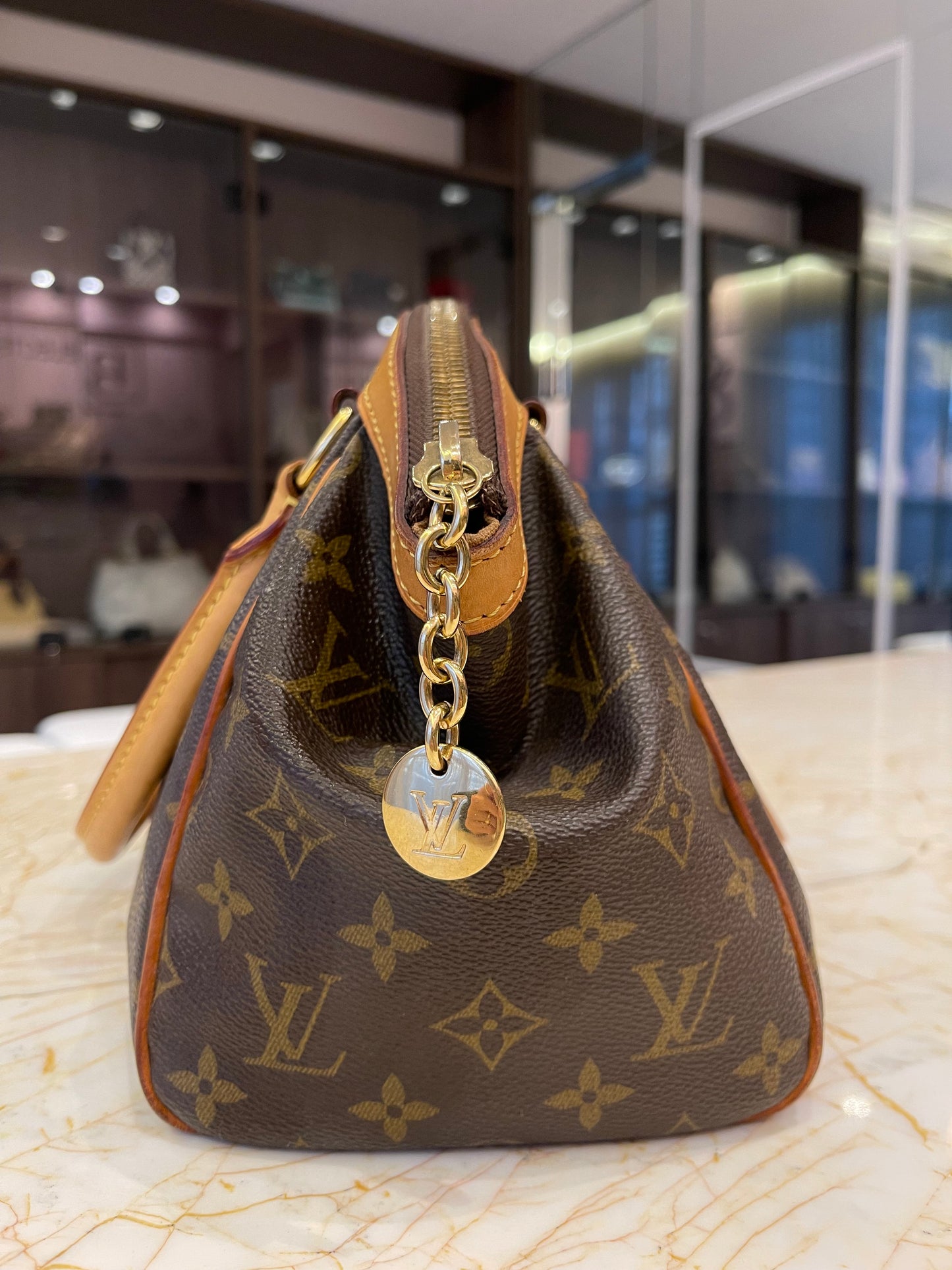 Louis Vuitton Tivoli Monogram PM