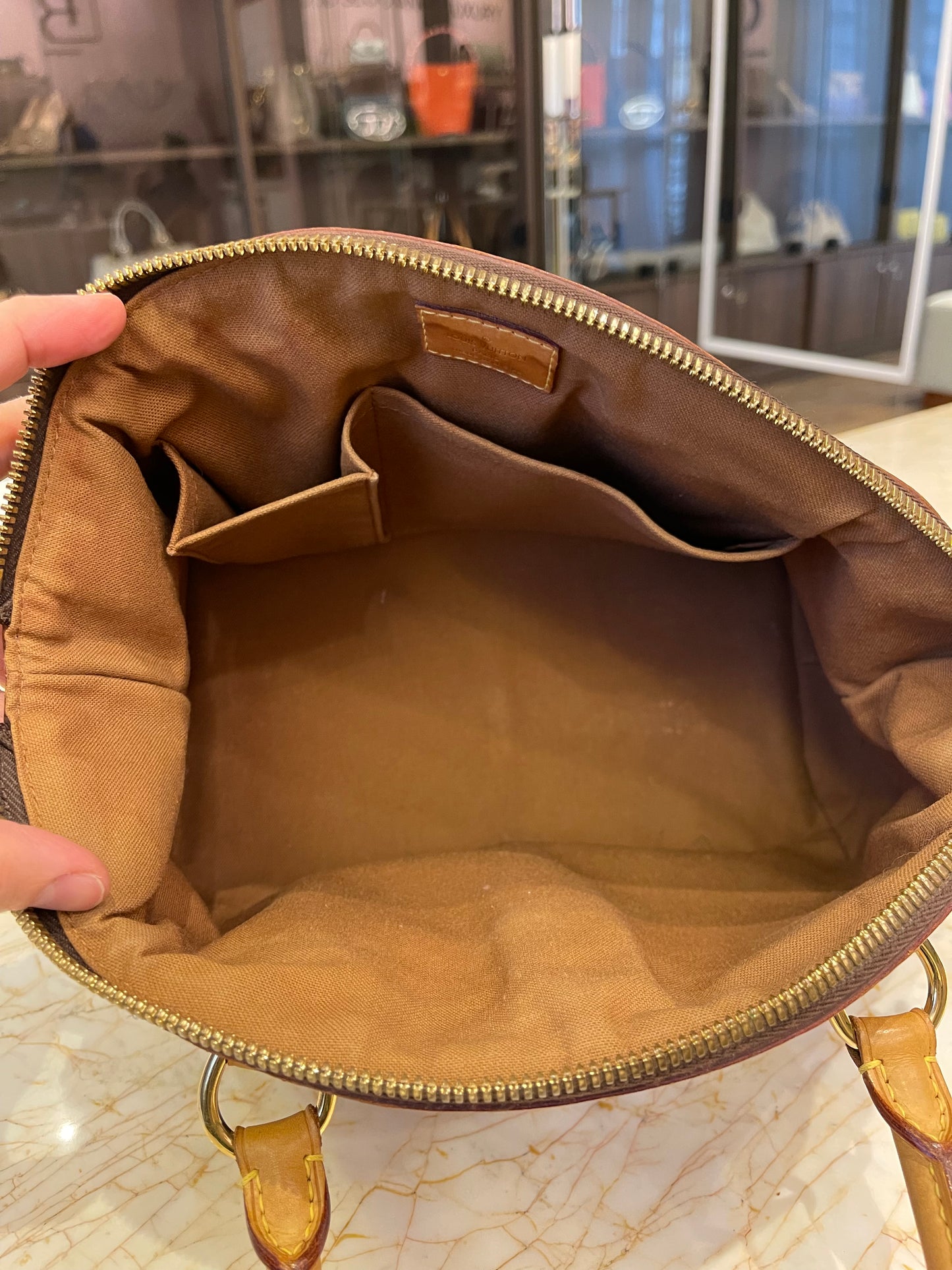 Louis Vuitton Tivoli Monogram PM