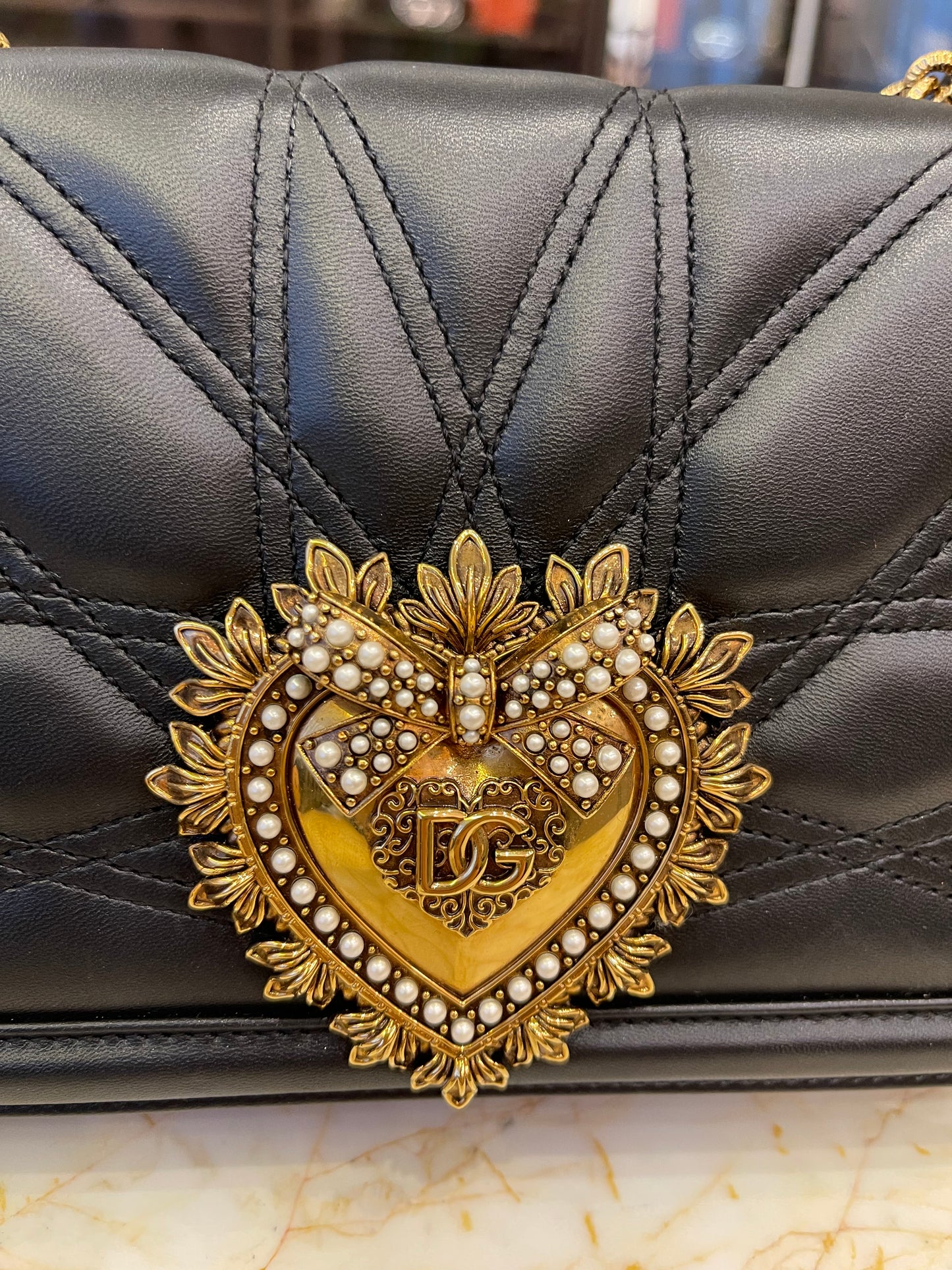 Dolce & Gabbana Devotion Couro Matelassê Preto