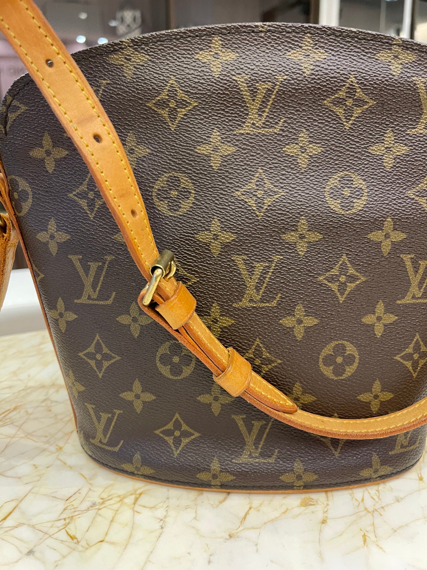 Louis Vuitton Drouot Vintage Monograma