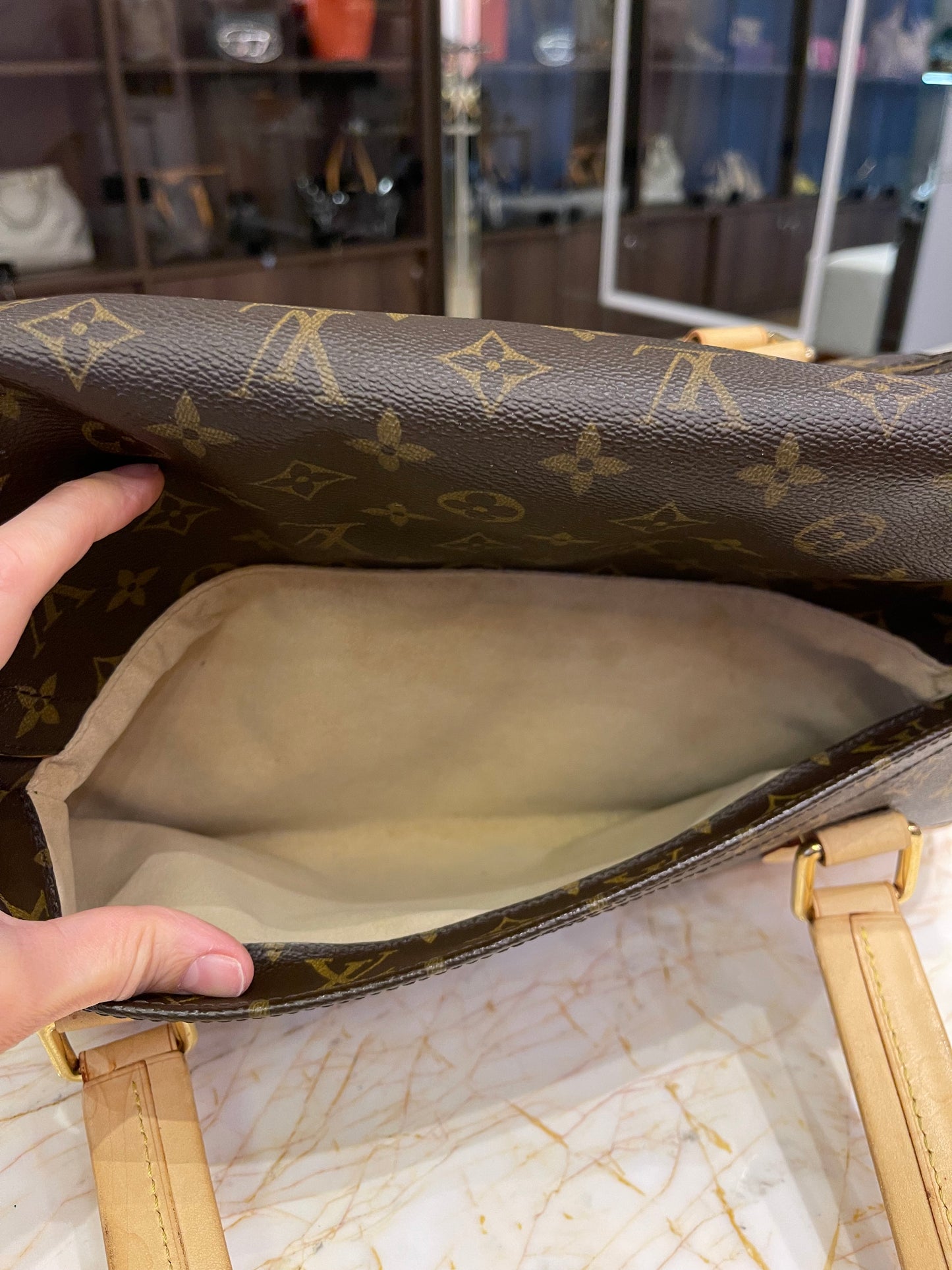 Louis Vuitton Beverly GM Monograma
