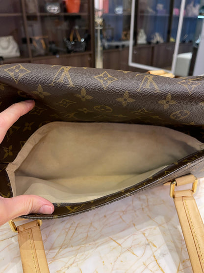 Louis Vuitton Beverly GM Monograma