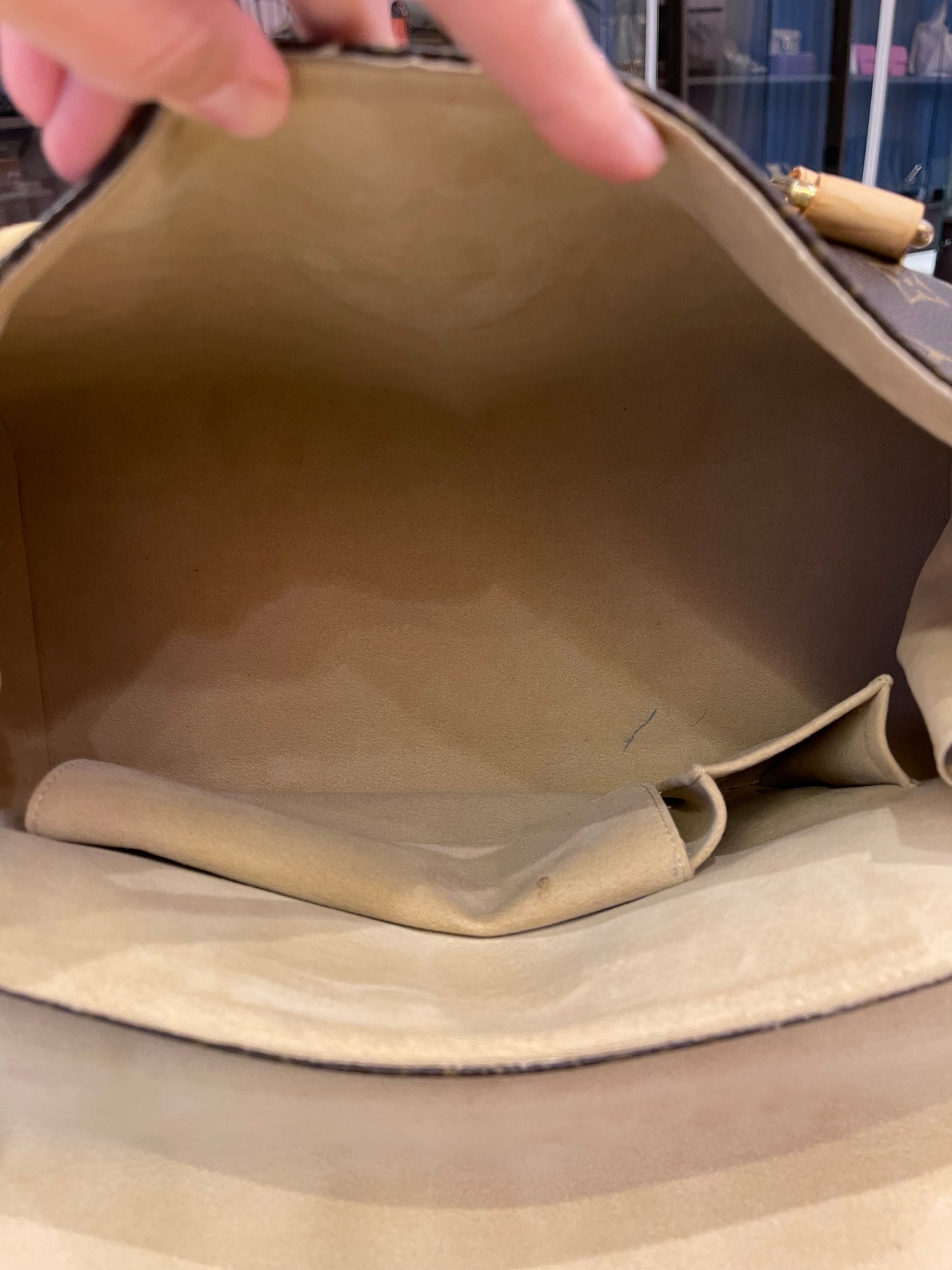 Louis Vuitton Beverly GM Monograma
