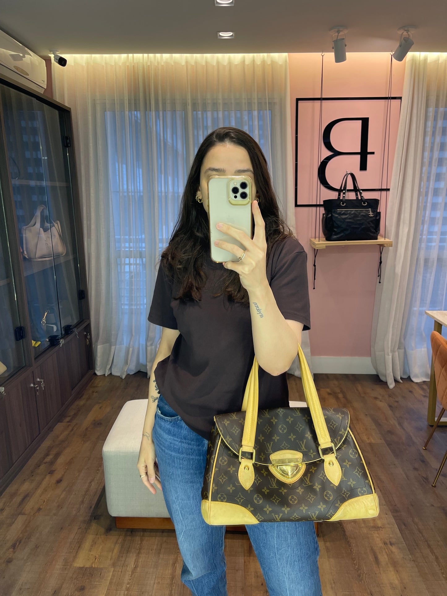 Louis Vuitton Beverly GM Monograma