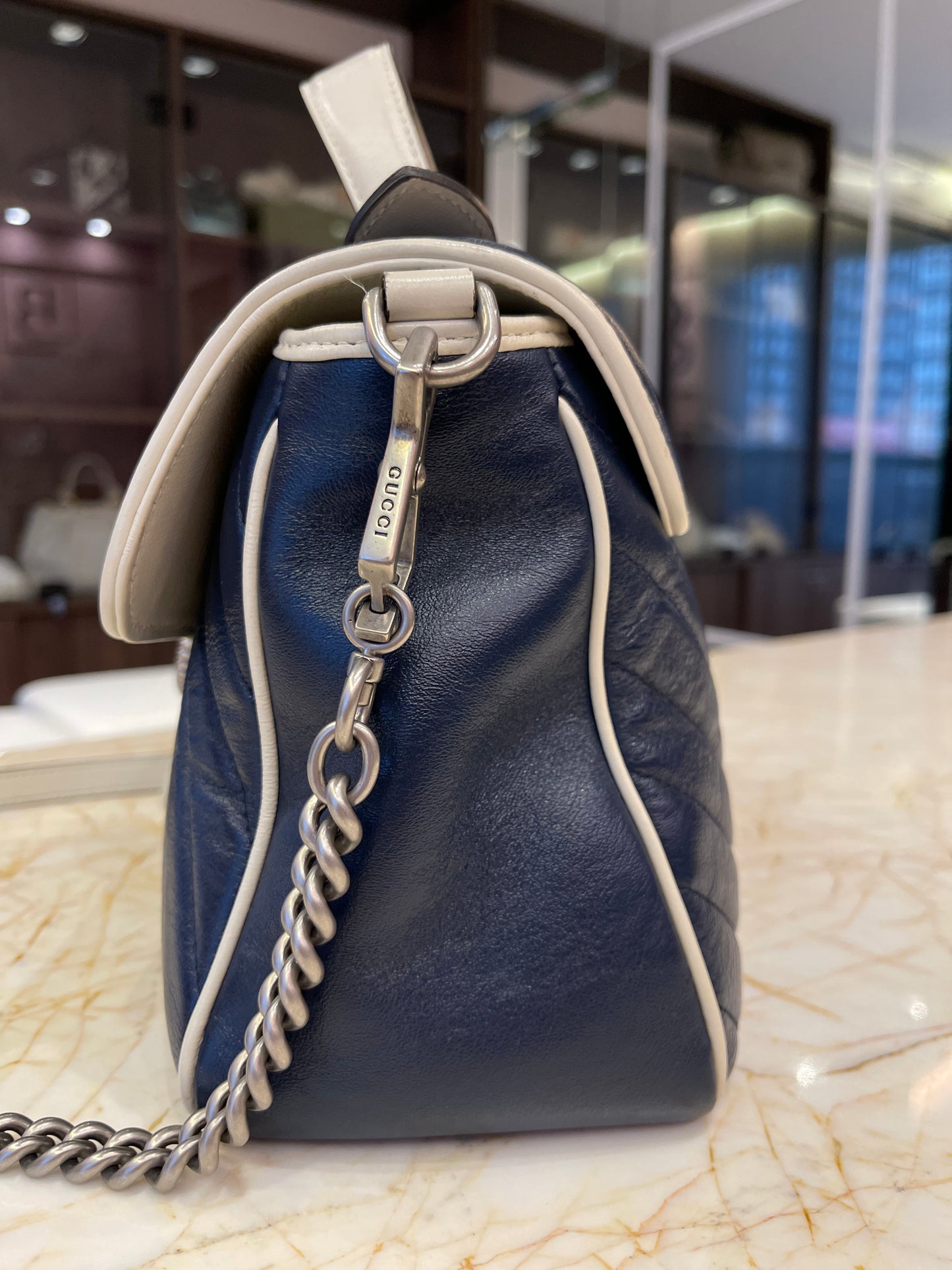 Gucci GG Marmont Matelassê Azul Marinho