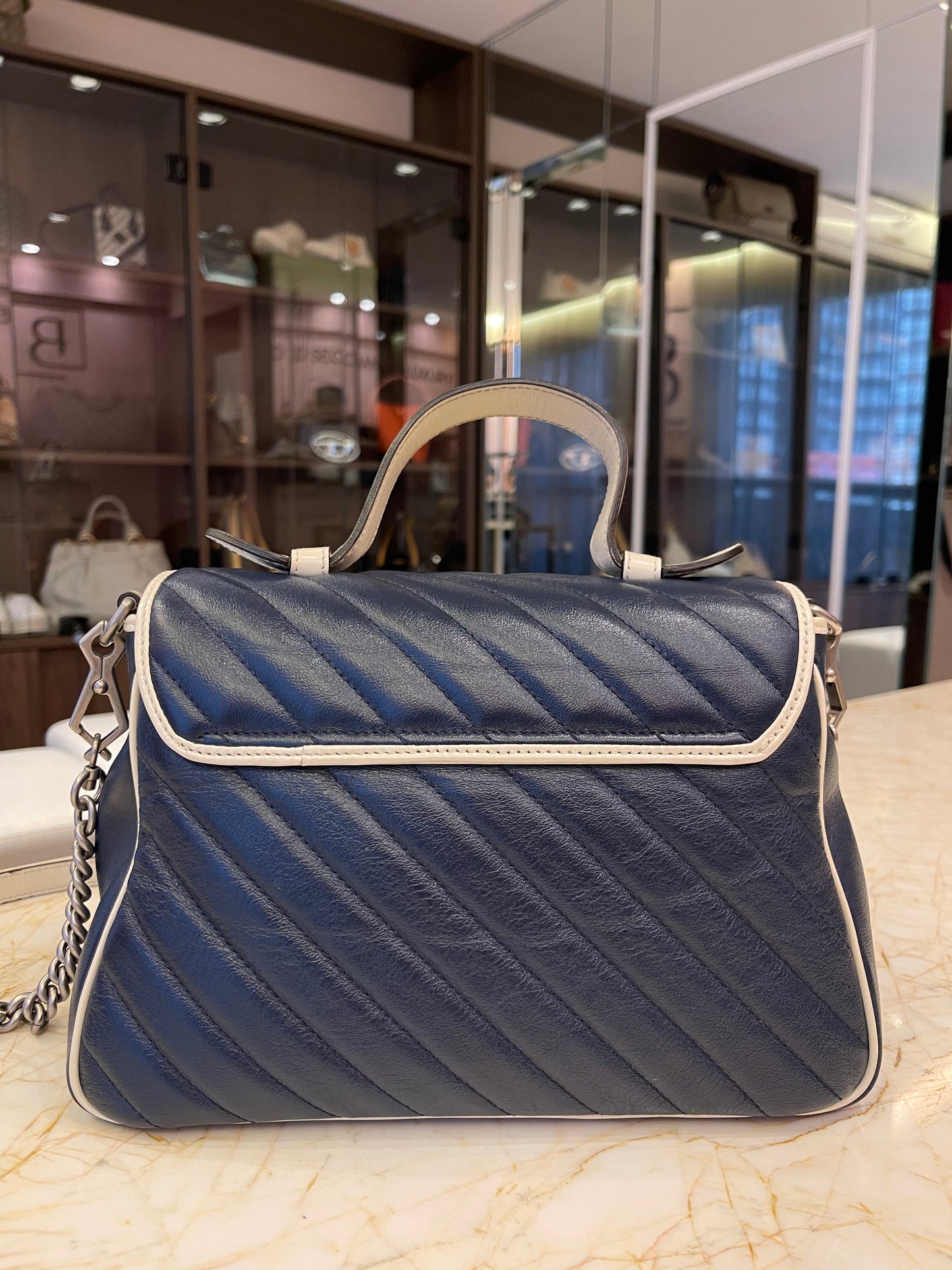 Gucci GG Marmont Matelassê Azul Marinho