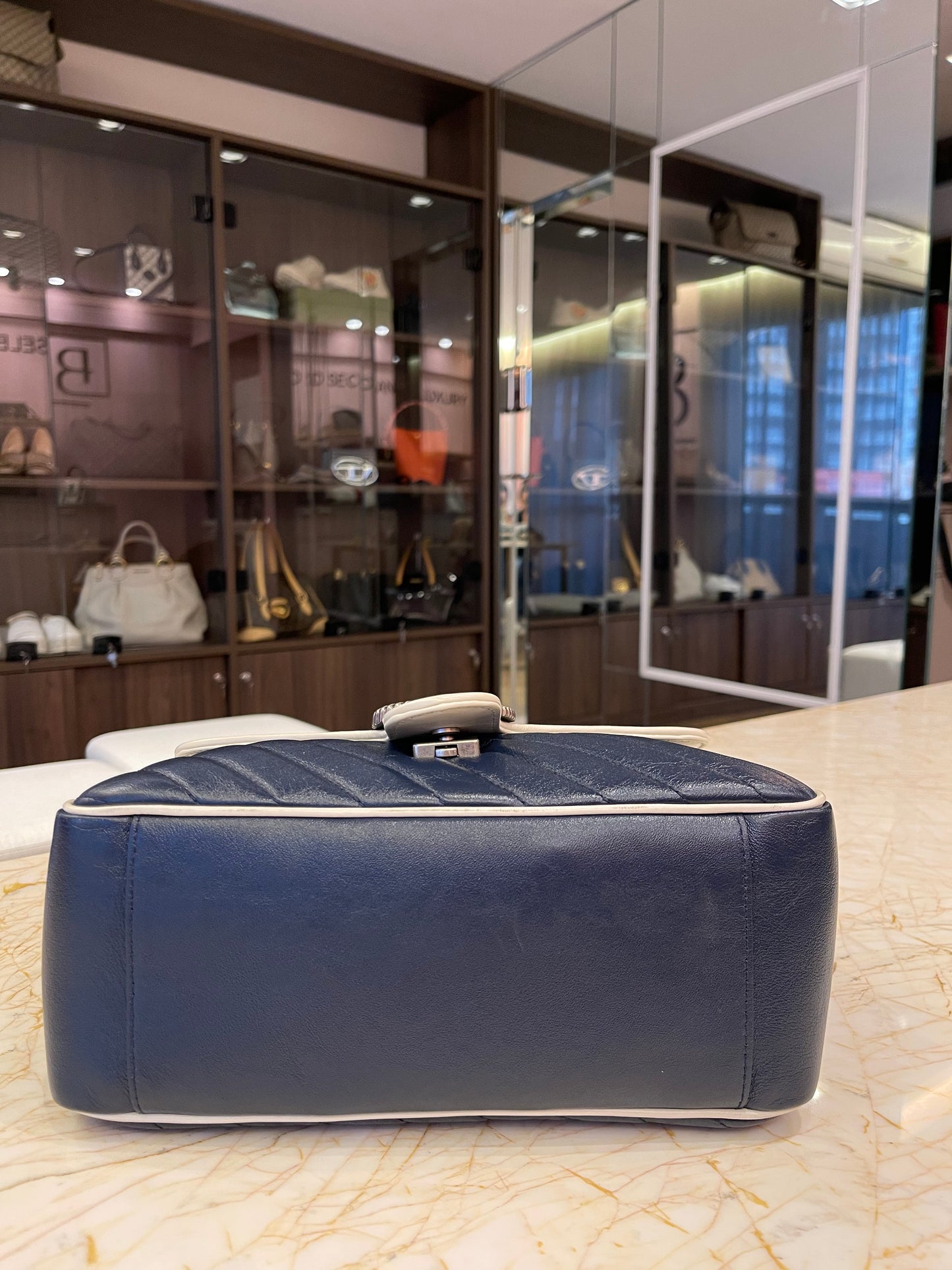 Gucci GG Marmont Matelassê Azul Marinho