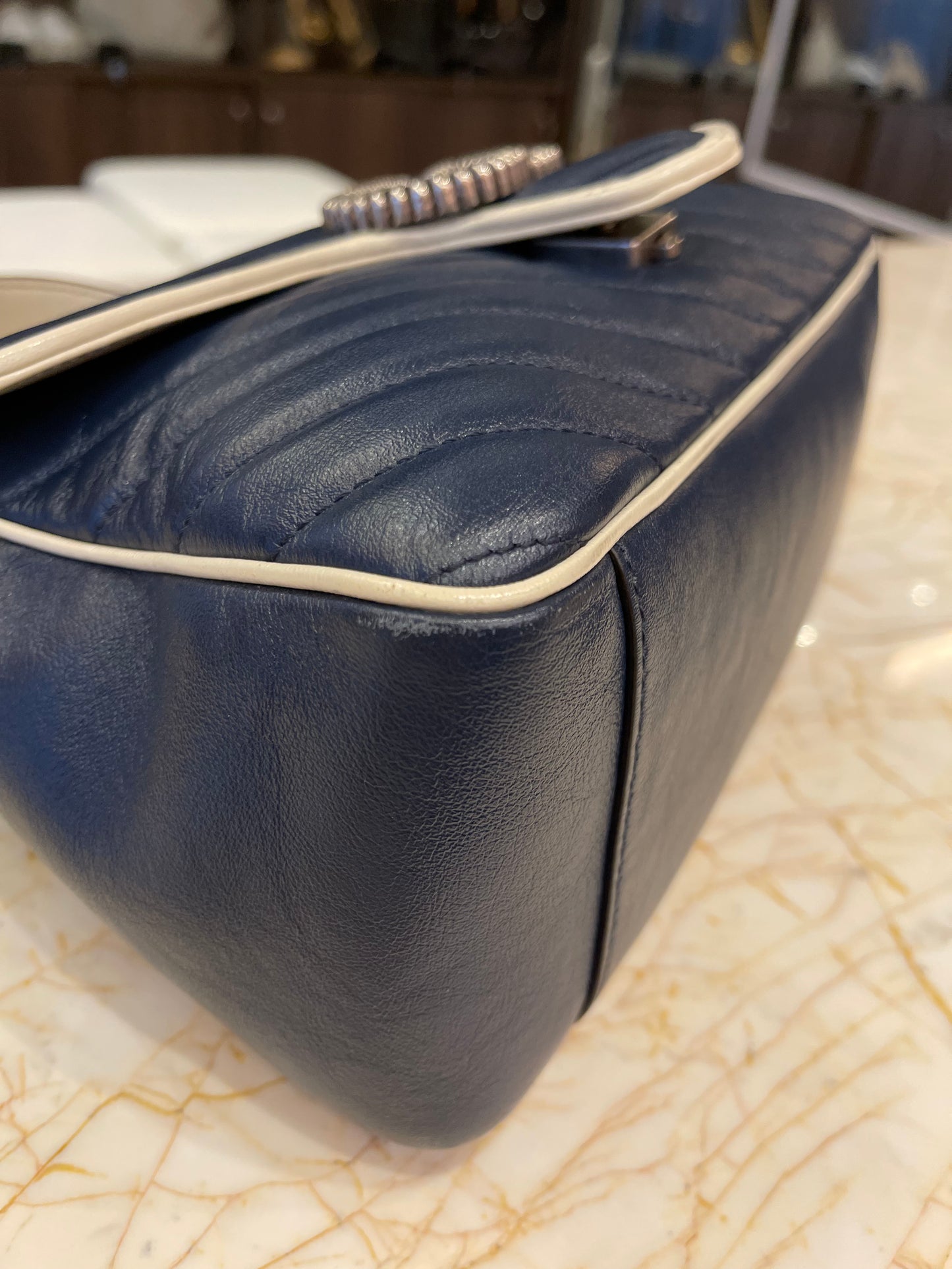 Gucci GG Marmont Matelassê Azul Marinho