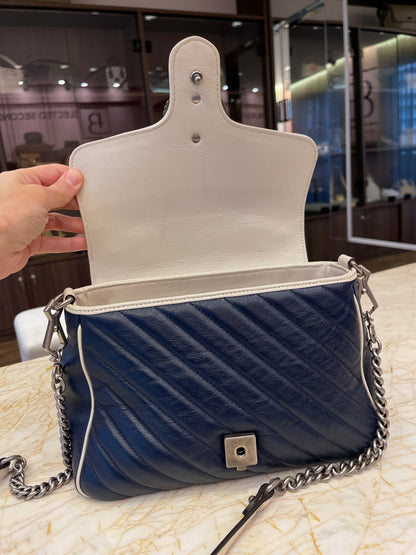 Gucci GG Marmont Matelassê Azul Marinho