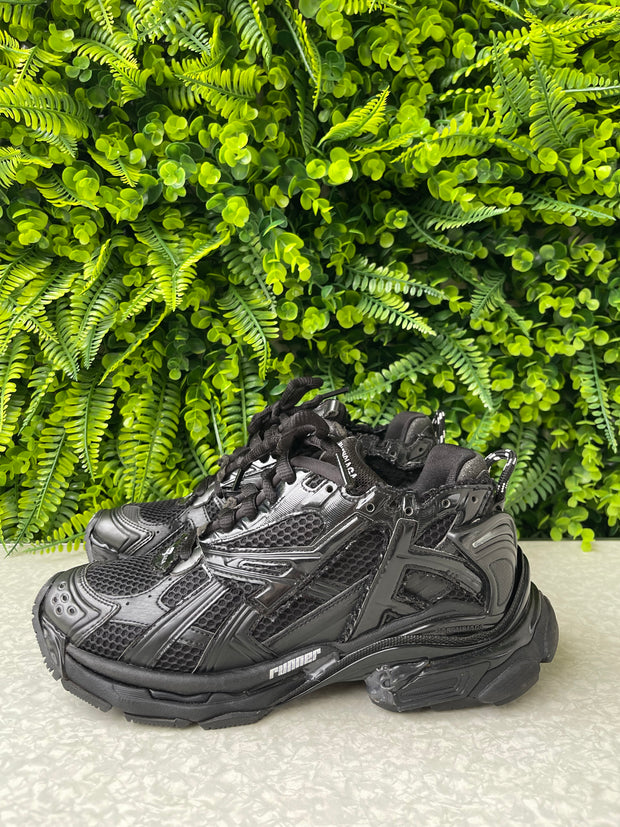 Tênis Balenciaga Runner Preto