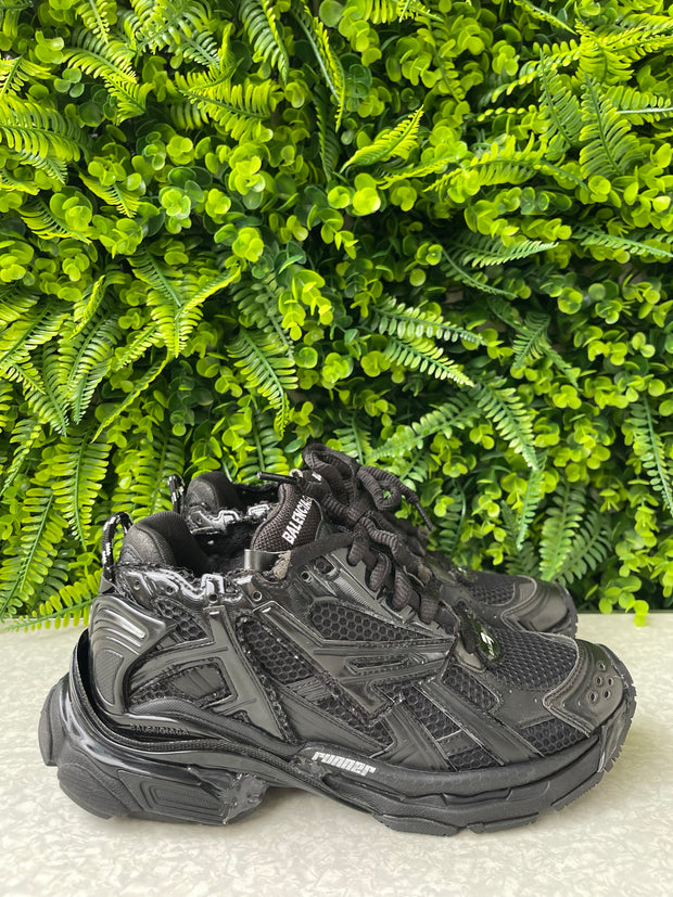 Tênis Balenciaga Runner Preto