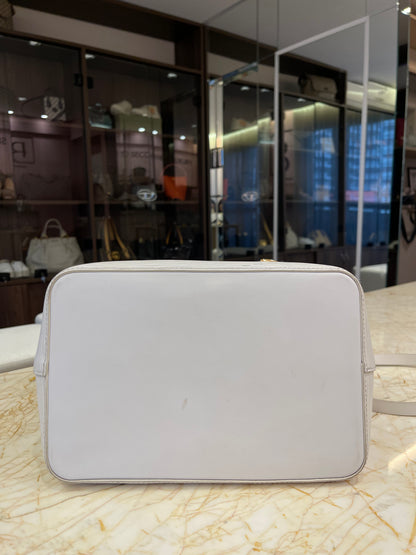 Louis Vuitton Néo Noé Love Lock em Couro EPI Branco
