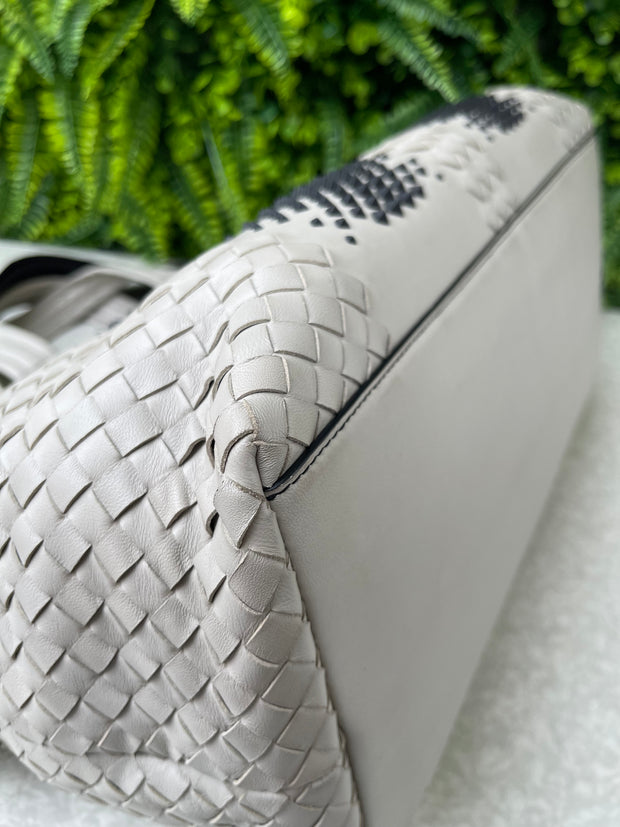 Bottega Veneta Intrecciato Leather Bicolor