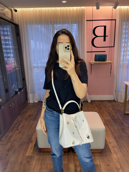 Louis Vuitton Néo Noé Love Lock em Couro EPI Branco