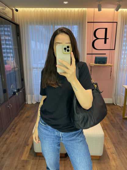 Prada Soft Calf Shoulder Bag em Couro Preto