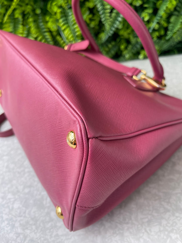 Prada Galleria Couro Saffiano Small Rosa