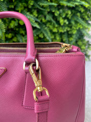 Prada Galleria Couro Saffiano Small Rosa