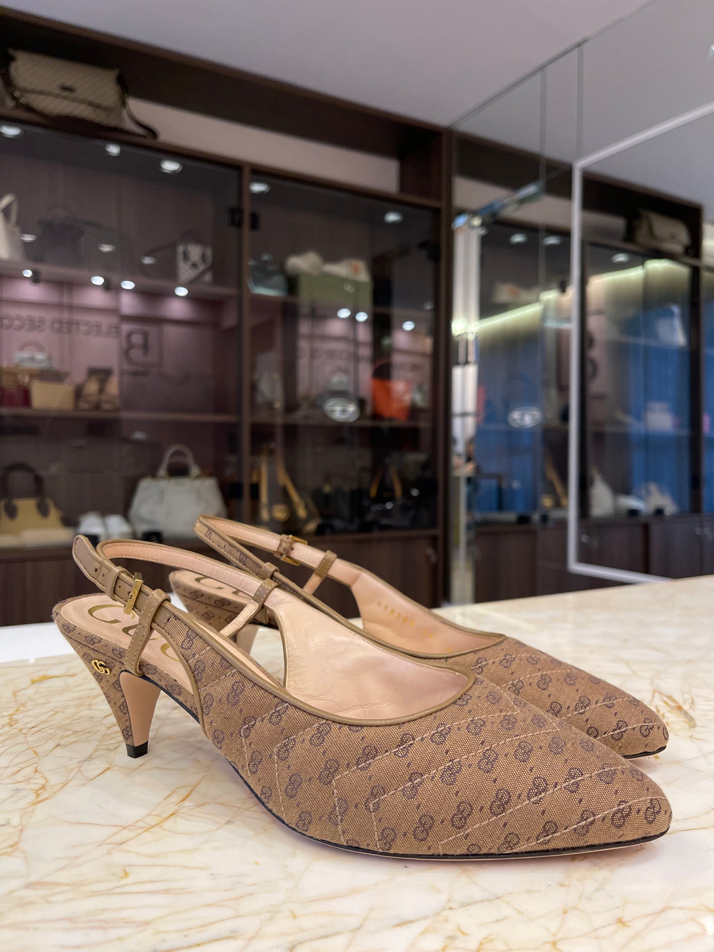 Sapato Gucci Pumps Slingback