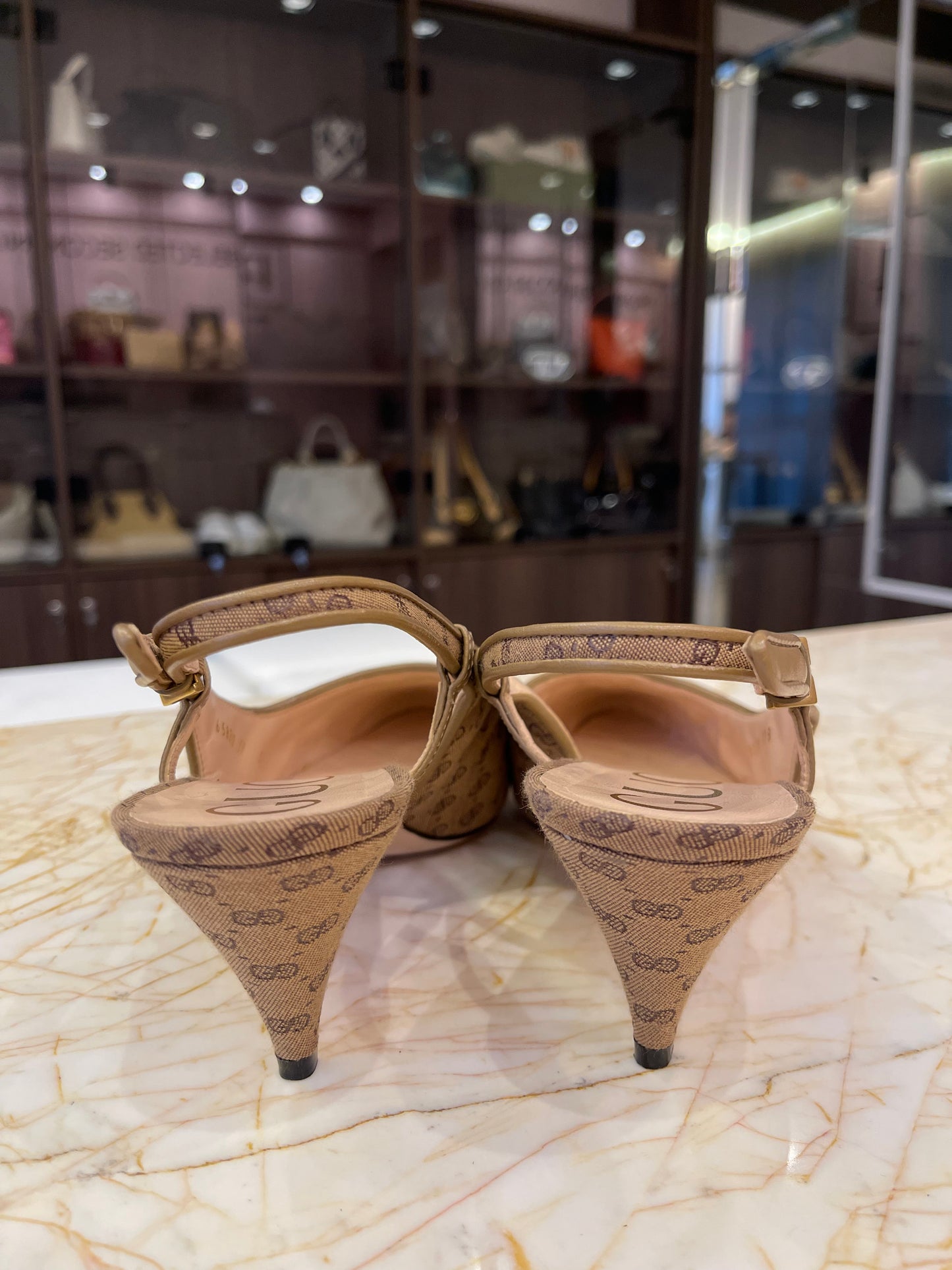 Sapato Gucci Pumps Slingback