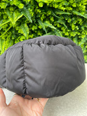 Moncler Caradoc Mini Matelassê Preta