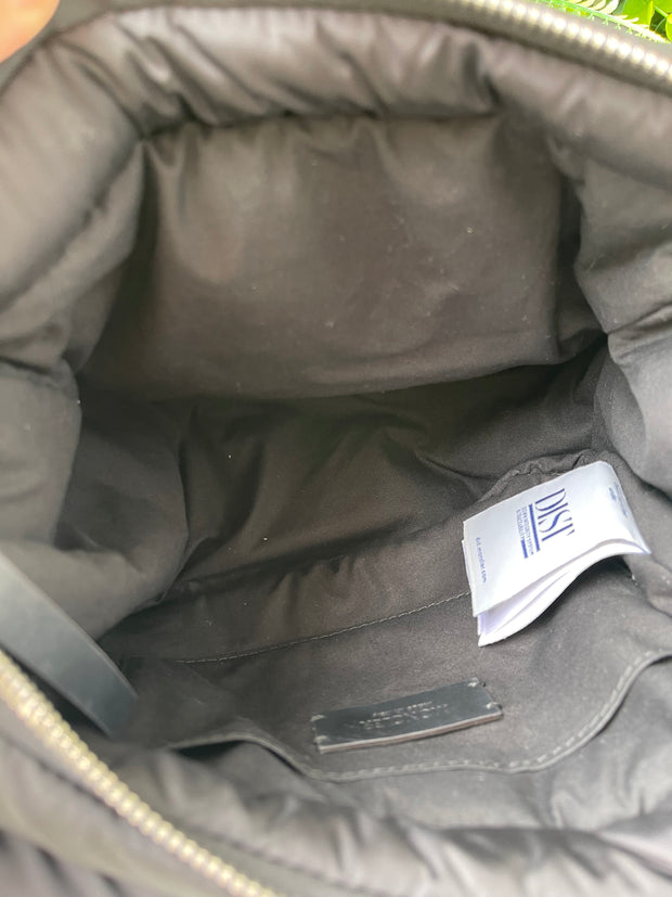 Moncler Caradoc Mini Matelassê Preta