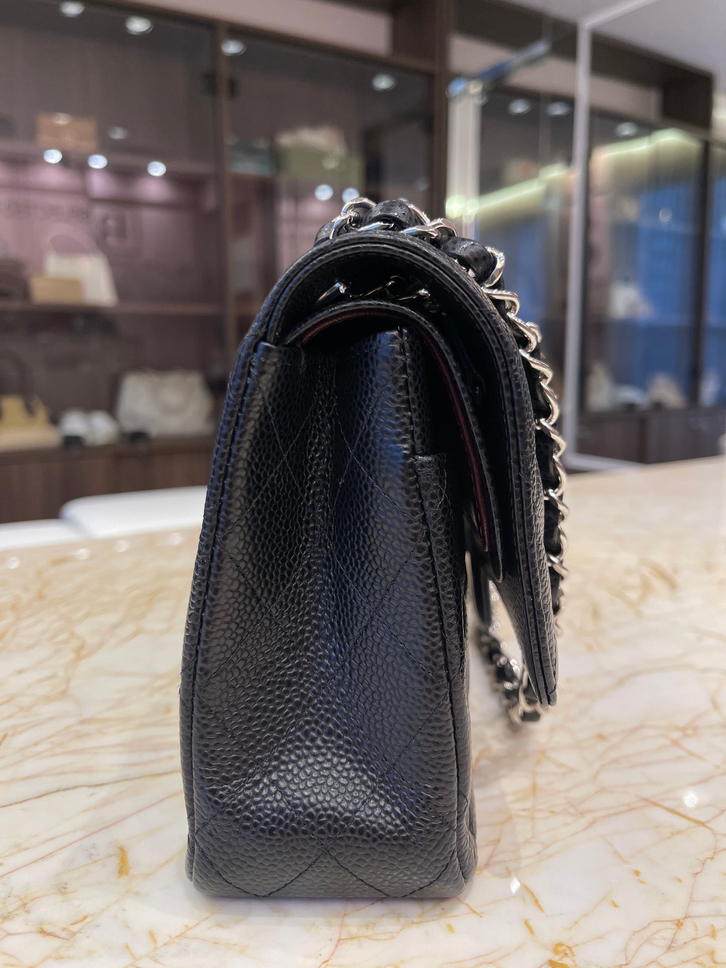 Chanel Classic Double Flap em Couro Caviar Preto