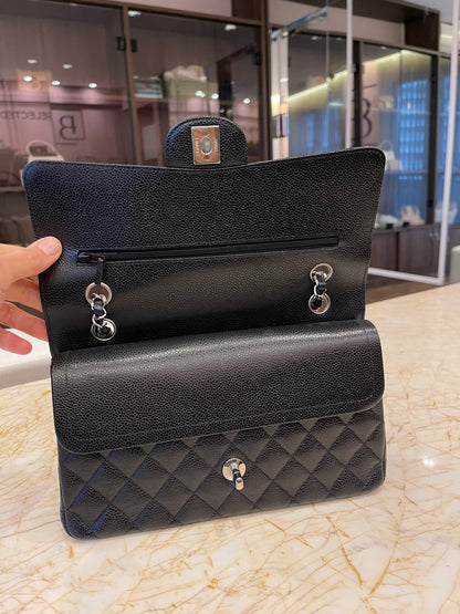 Chanel Classic Double Flap em Couro Caviar Preto