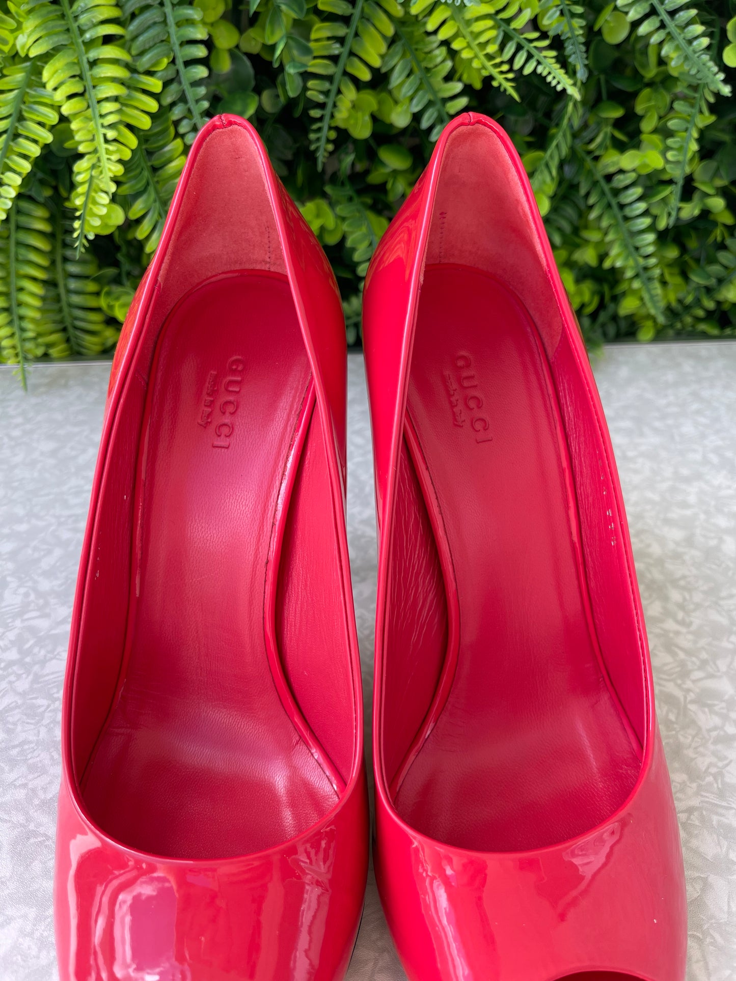 Peep Toe Gucci Verniz Vermelho