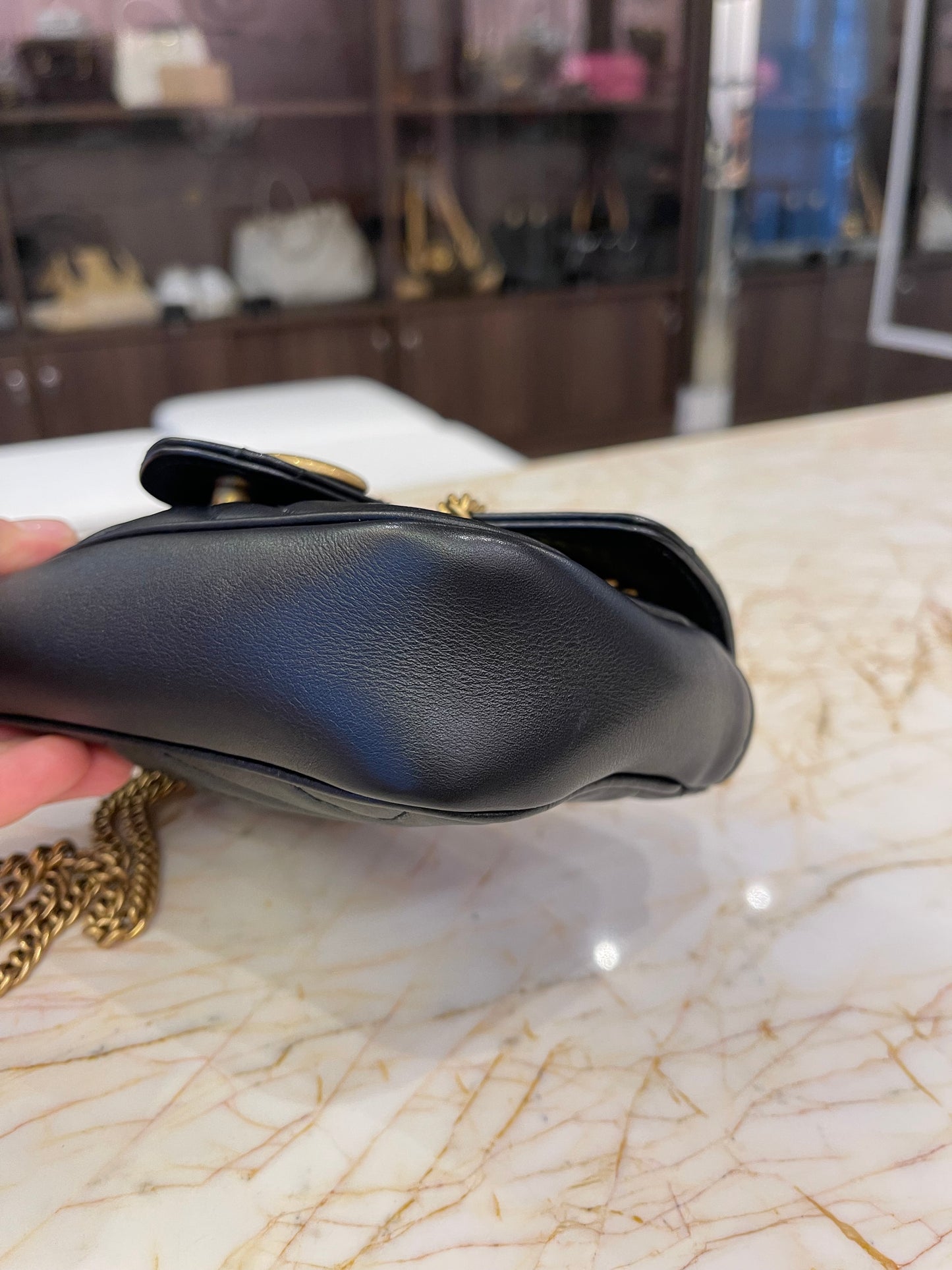 Gucci Mini Marmont em Matelassê Preto