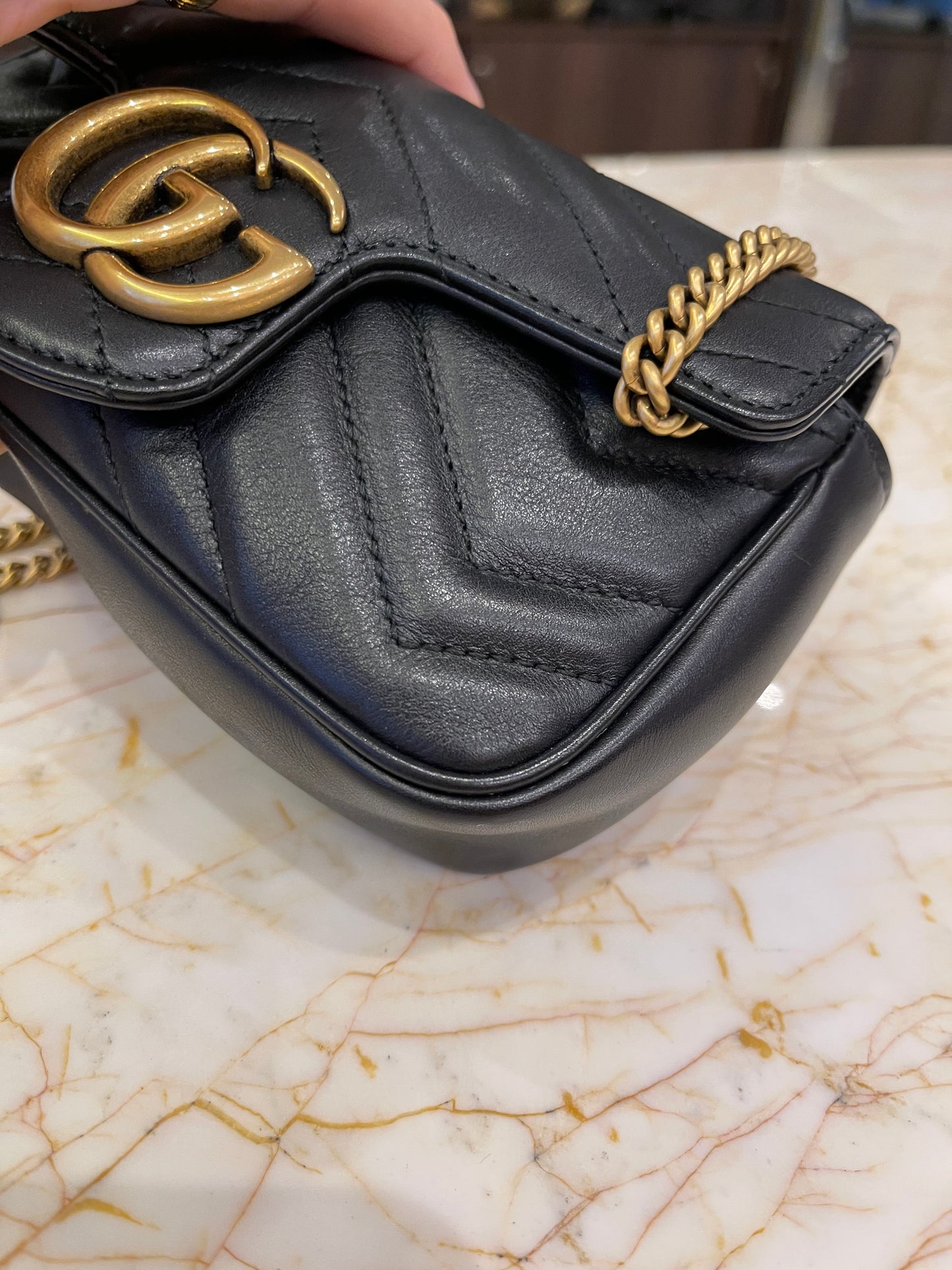 Gucci Mini Marmont em Matelassê Preto