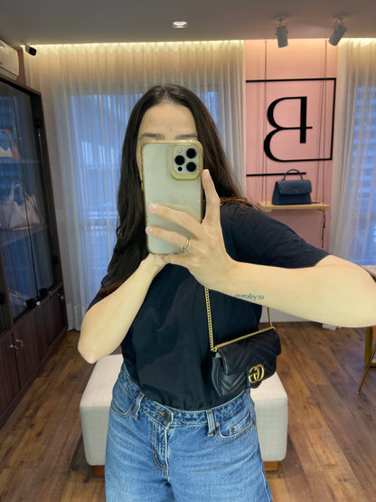 Gucci Mini Marmont em Matelassê Preto