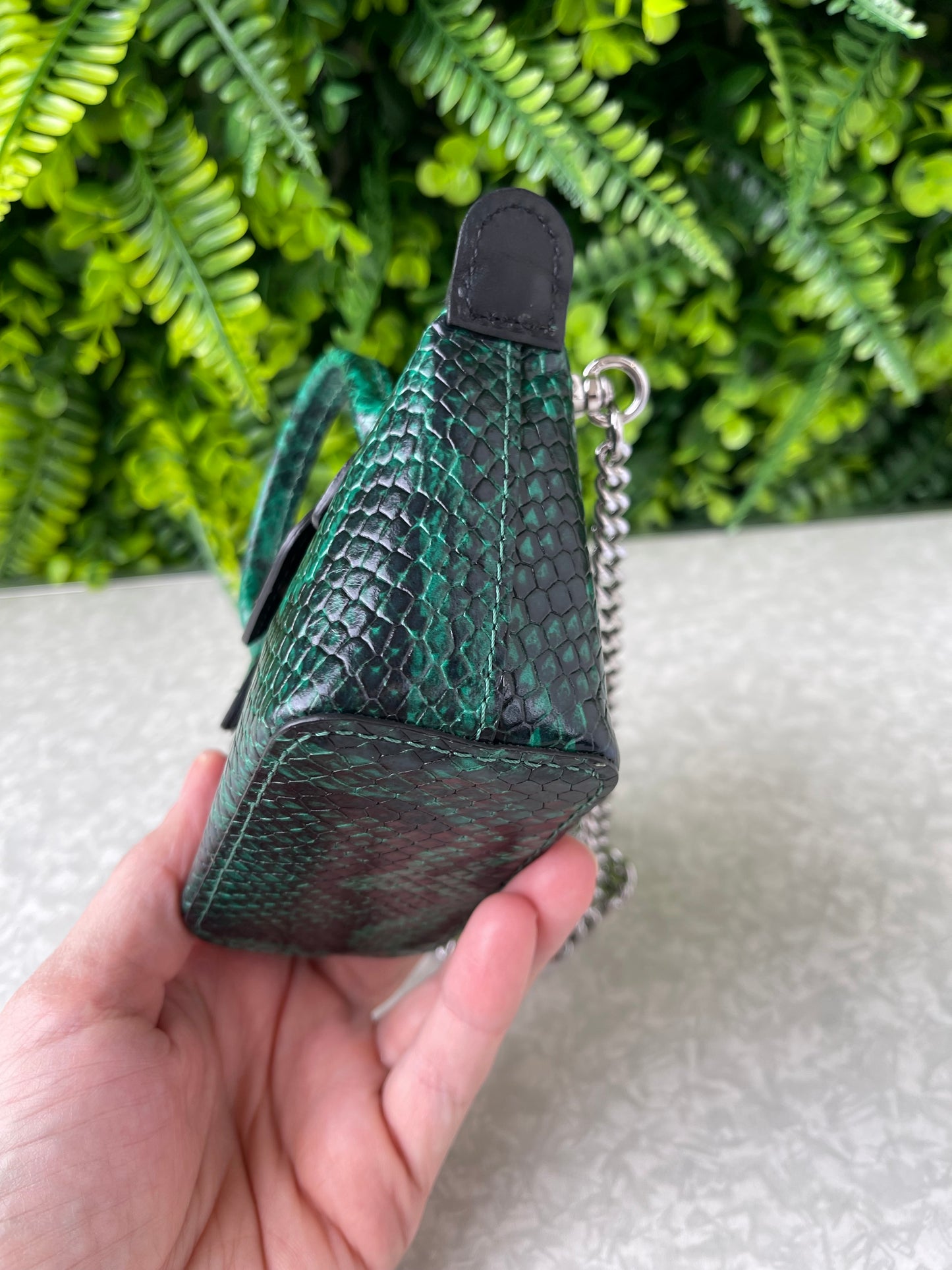 Mini Le Pliage Python Verde com Corrente Metálica