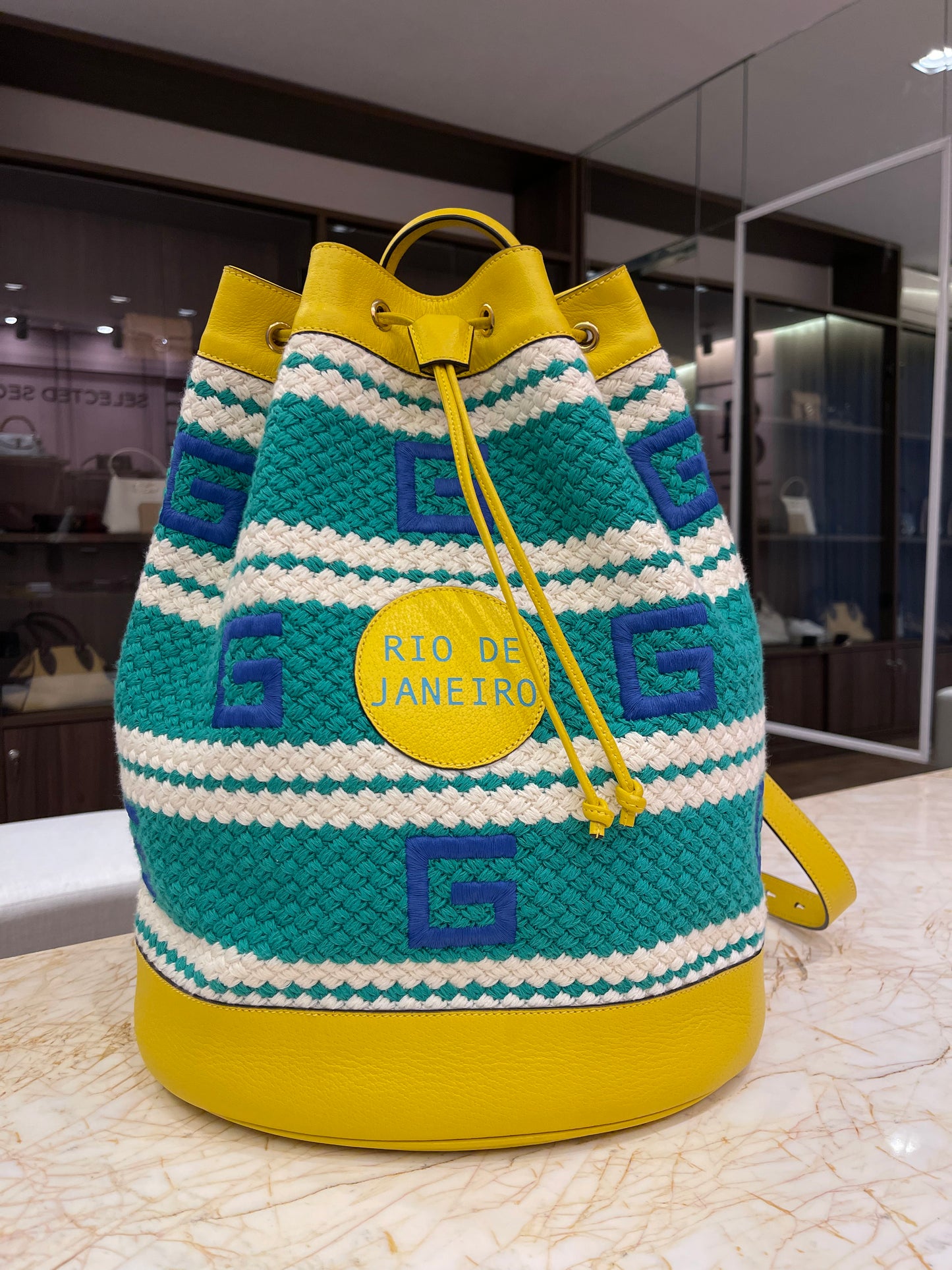 Mochila Gucci Rio de Janeiro em Crochê e Couro