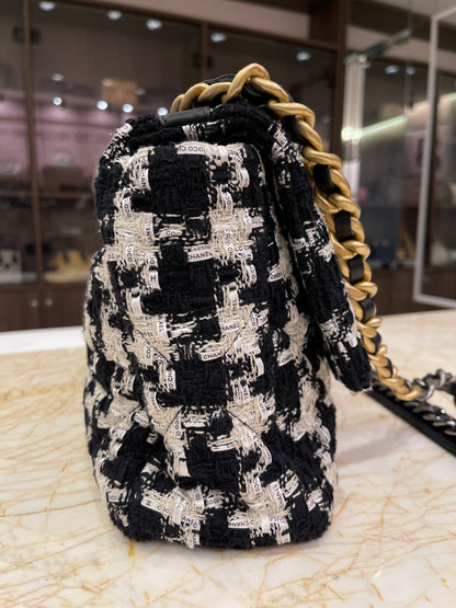 Chanel 19 Tweed Pied Poule