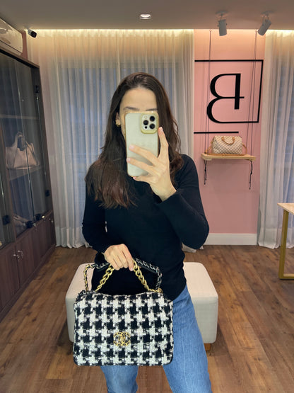 Chanel 19 Tweed Pied Poule