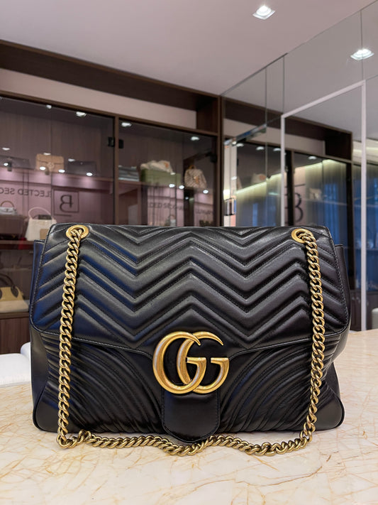 Gucci Marmont Large em Matelassê Preto