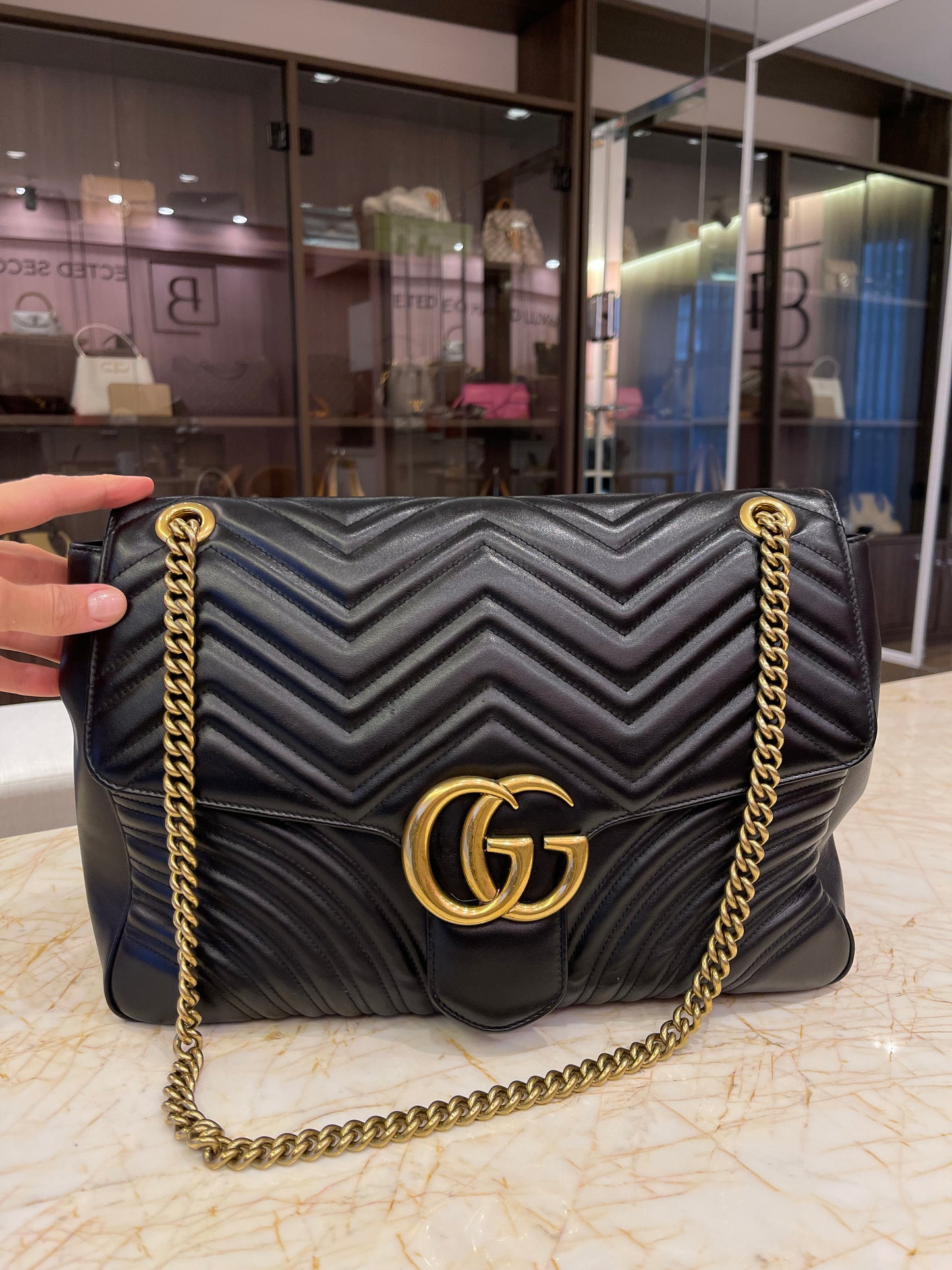 Gucci Marmont Large em Matelassê Preto