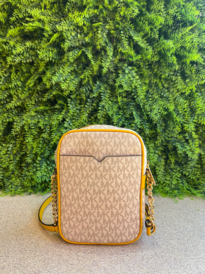 Michael Kors Transversal Monograma Amarelo