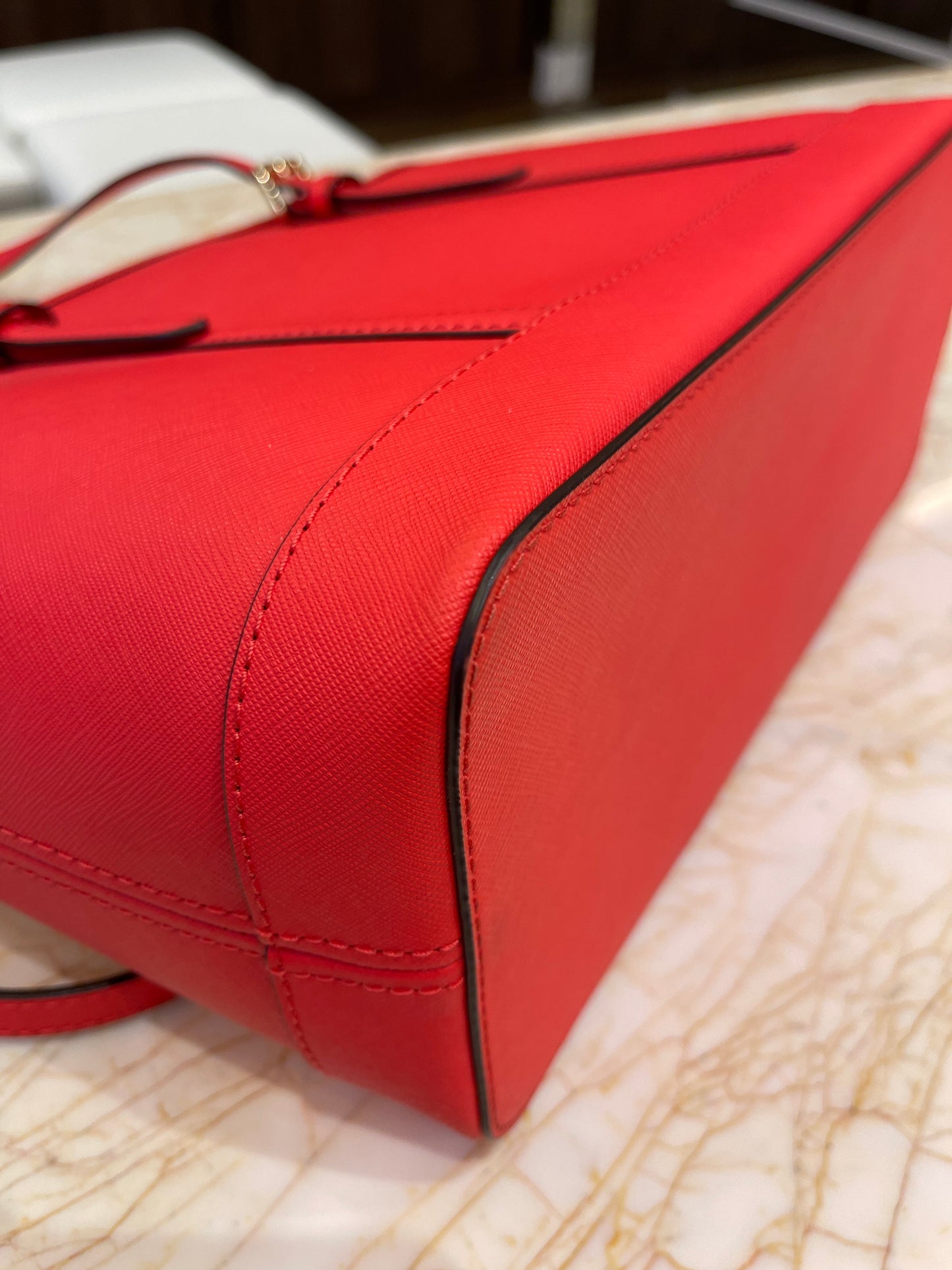 Michael Kors Jet Set Shoulder Bag Coral