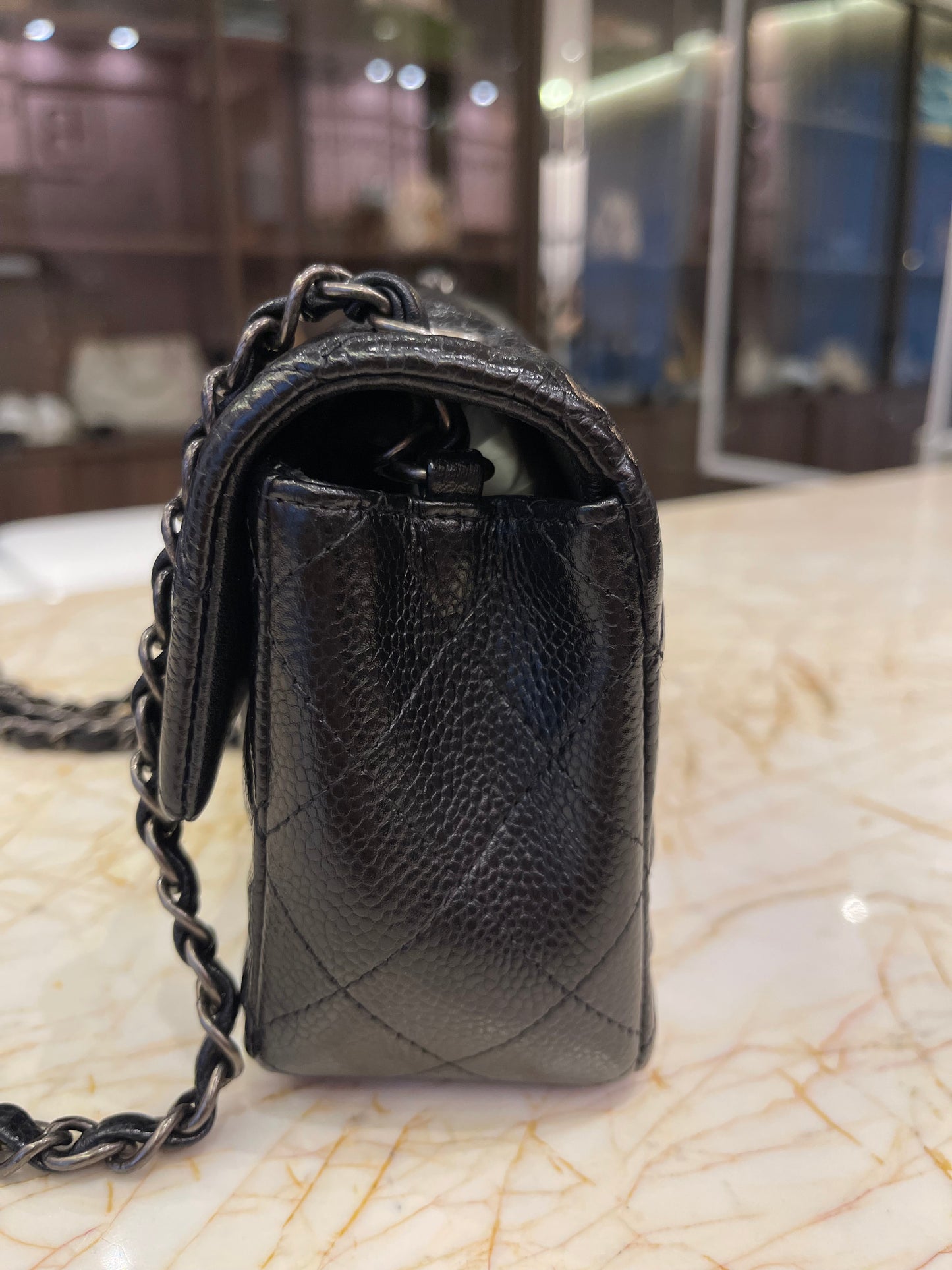 Chanel Classic Mini Flap Caviar Preto