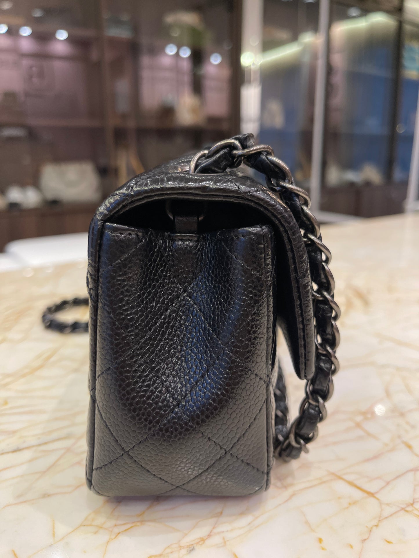 Chanel Classic Mini Flap Caviar Preto