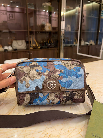 Gucci Messenger GG Supreme Crossbody