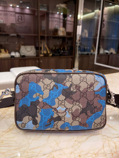 Gucci Messenger GG Supreme Crossbody
