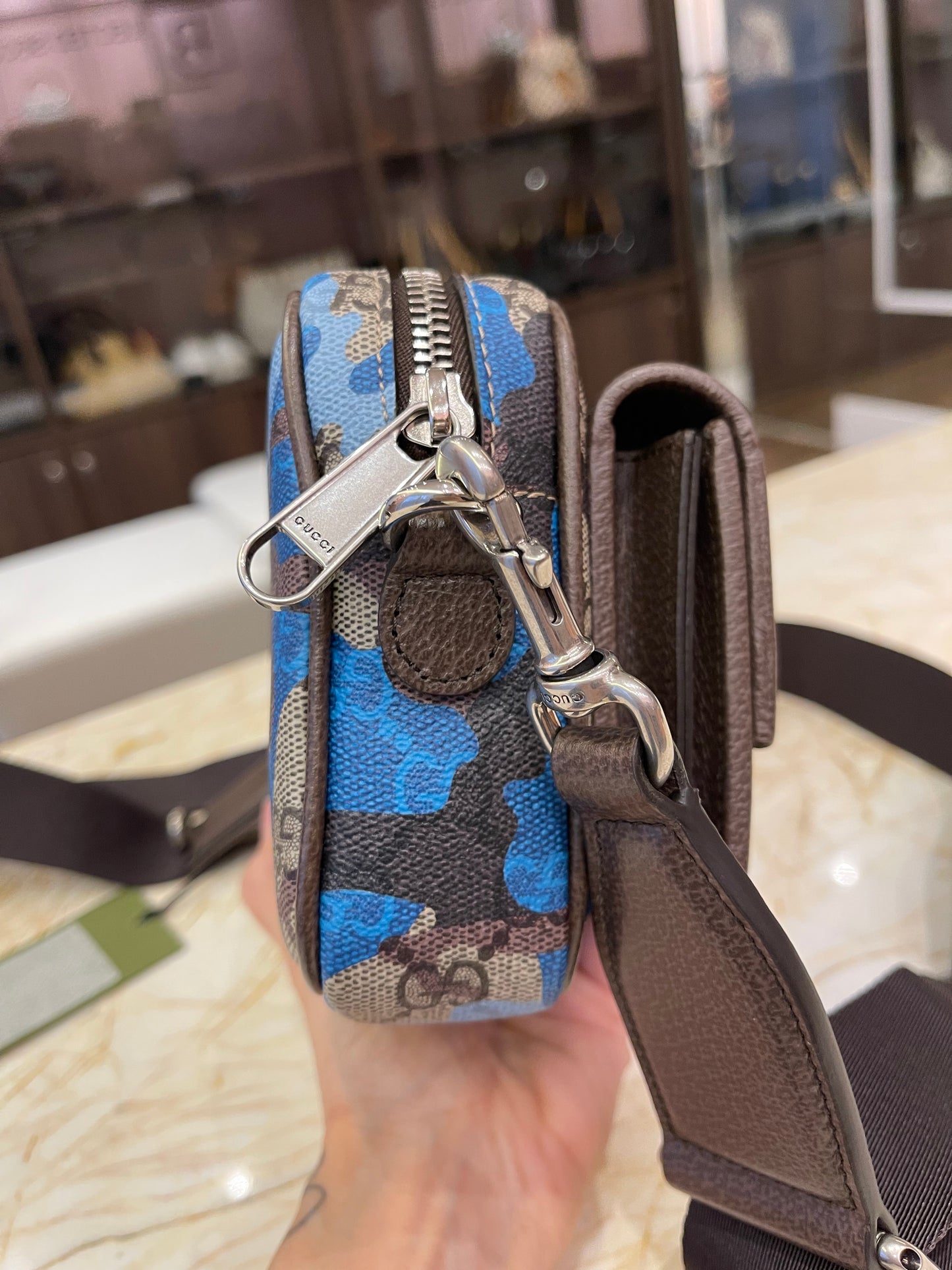 Gucci Messenger GG Supreme Crossbody
